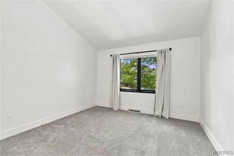 Tiny photo for 10 Harbour Pointe Cmn, Buffalo, NY 14202 (MLS # B1715148)