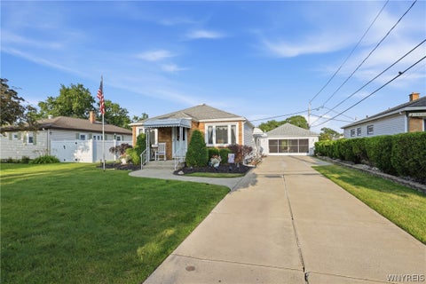 Tiny photo for 970 Riverview Boulevard, Tonawanda, NY 14150 (MLS # B1702039)