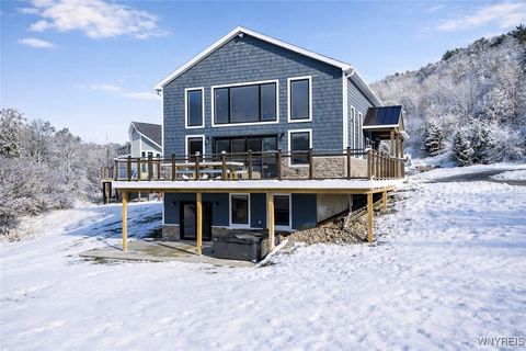 Photo of 5745 Bonn Way Way E, Great Valley, NY 14741 (MLS # B1660756)