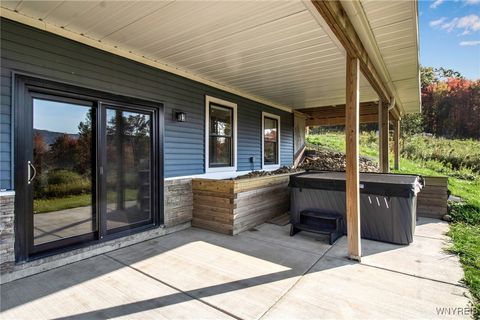 Tiny photo for 5745 Bonn Way Way E, Great Valley, NY 14741 (MLS # B1660756)