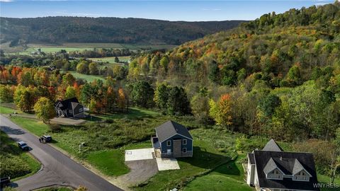 Tiny photo for 5745 Bonn Way Way E, Great Valley, NY 14741 (MLS # B1660756)