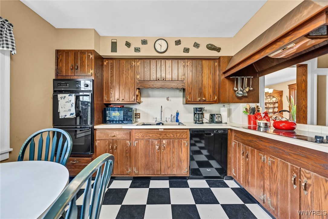 9534 Jennings Road, Eden, New York image 16