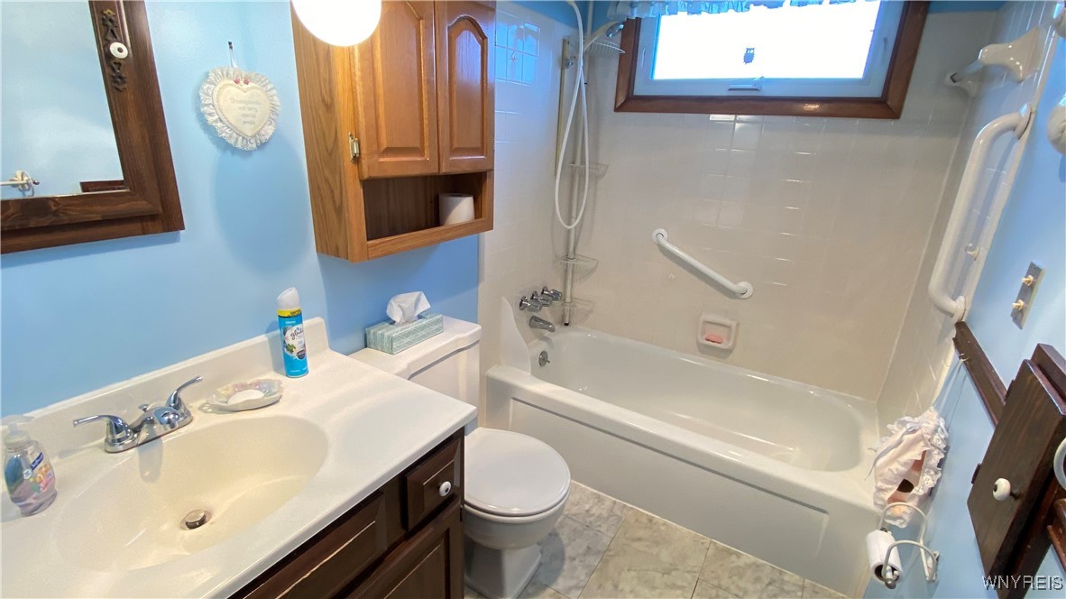 3911 Brian Court, Hamburg, New York image 11