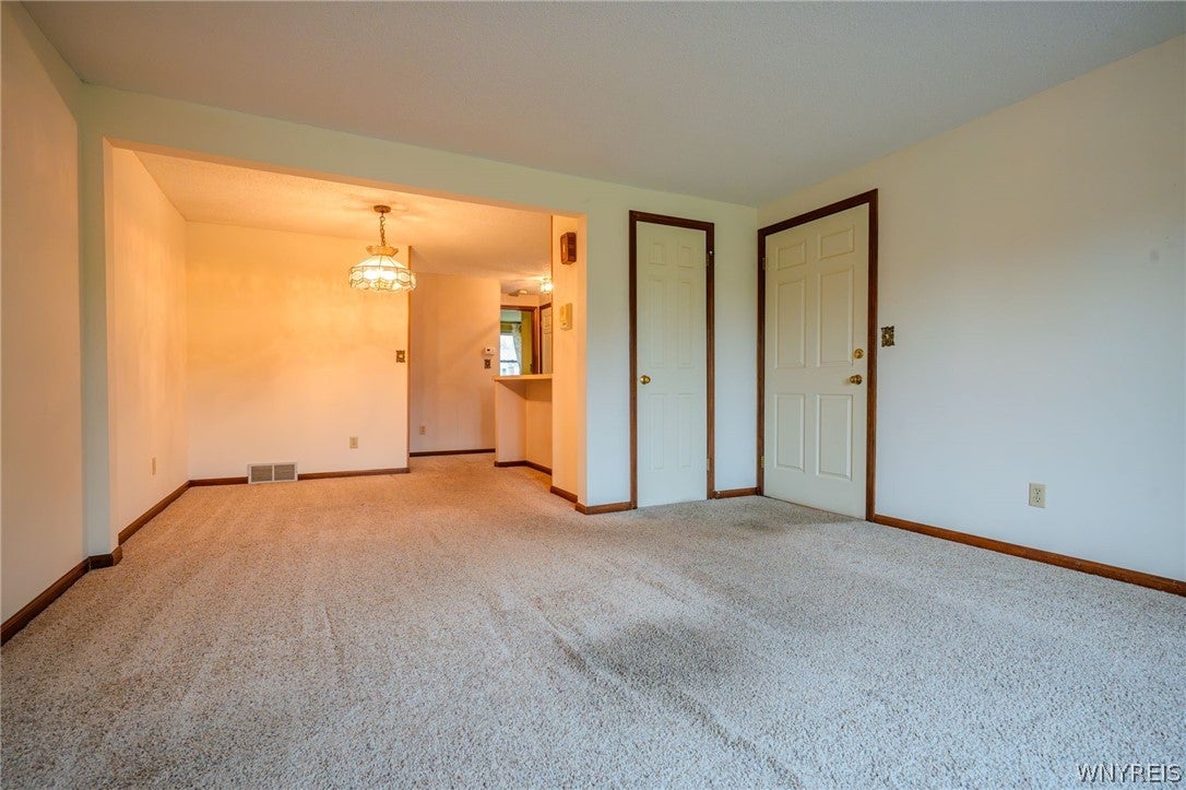3903 Bowen Road 52