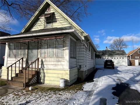 Homes For Sale - 2648 Ontario Avenue<br/> Niagara Falls, NY 14305