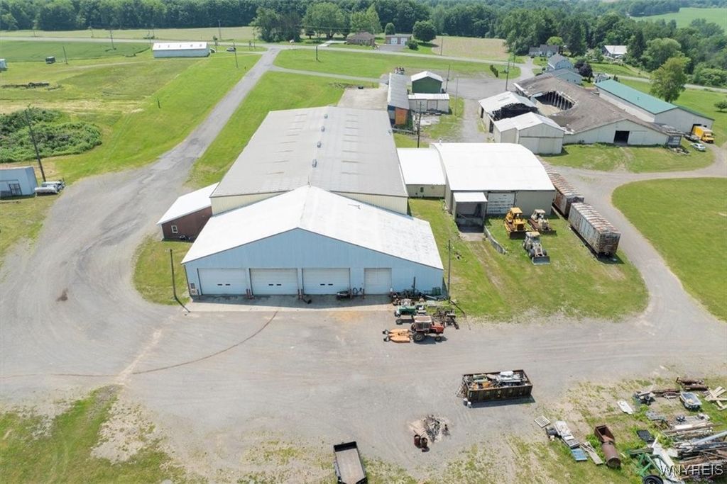 Photo of 485 Clinton Street, Bennington, NY 14037 (MLS # B1616809)