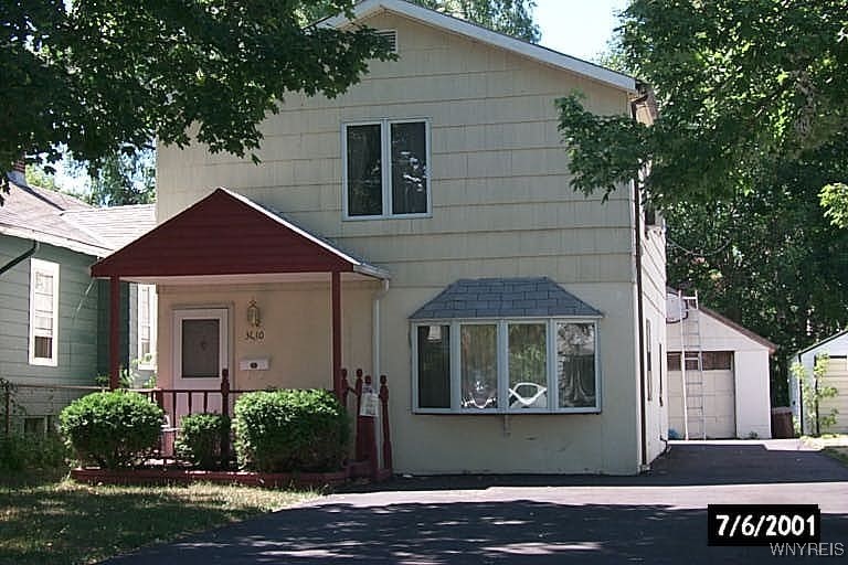 Photo 1 of 6 — 3010 Mckoon Avenue, Niagara Falls, NY 14305
