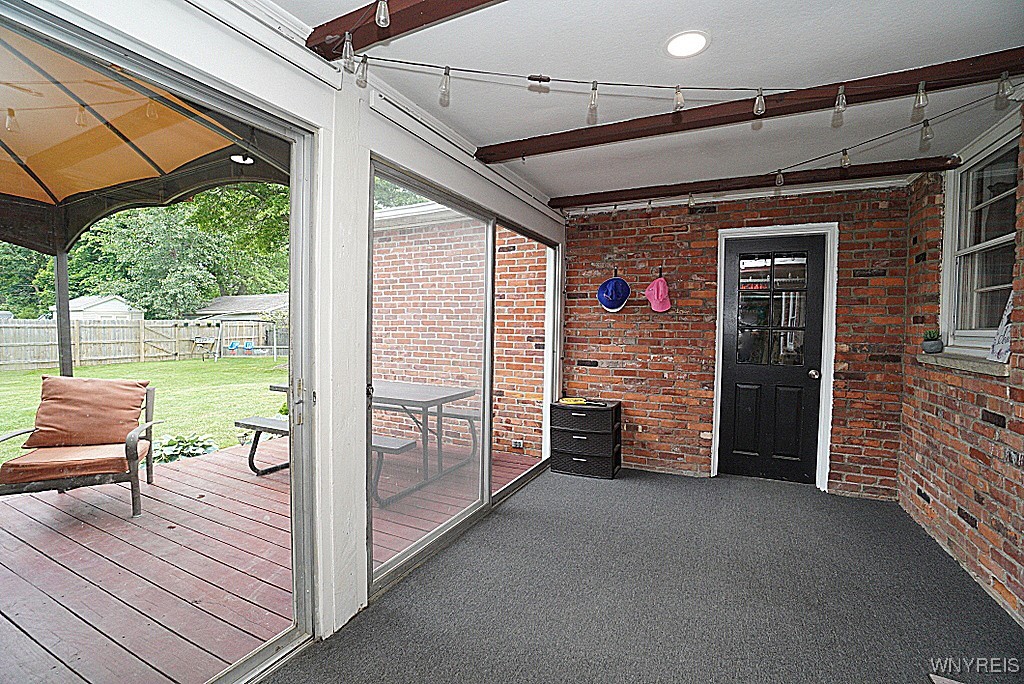 1104 Cayuga Drive, Niagara Falls, New York image 31