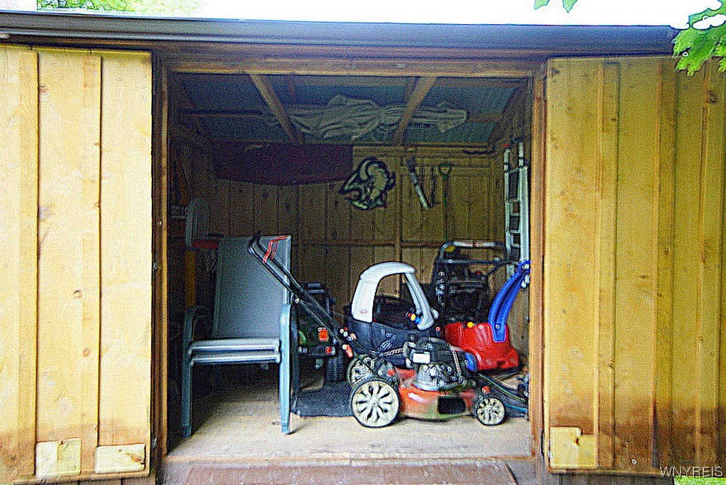 1104 Cayuga Drive, Niagara Falls, New York image 42