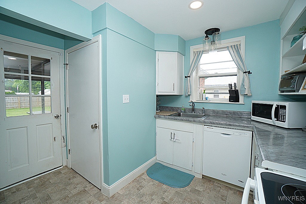 1104 Cayuga Drive, Niagara Falls, New York image 15