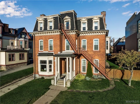Apartment For Rent - 617 Niagara Street #2<br/> Buffalo, NY 14201