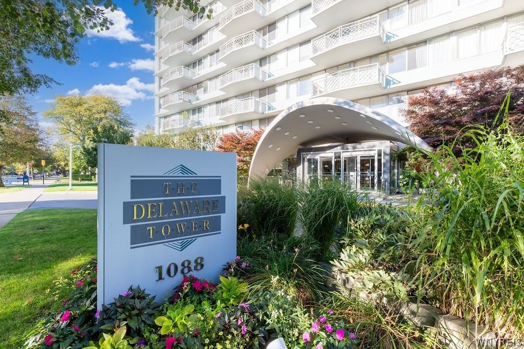 Photo of 1088 Delaware Avenue #1E, Buffalo, NY 14209 (MLS # B1667861)