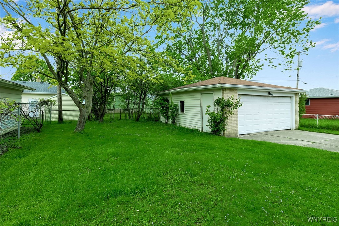 192 Diane Drive, Cheektowaga, New York image 3