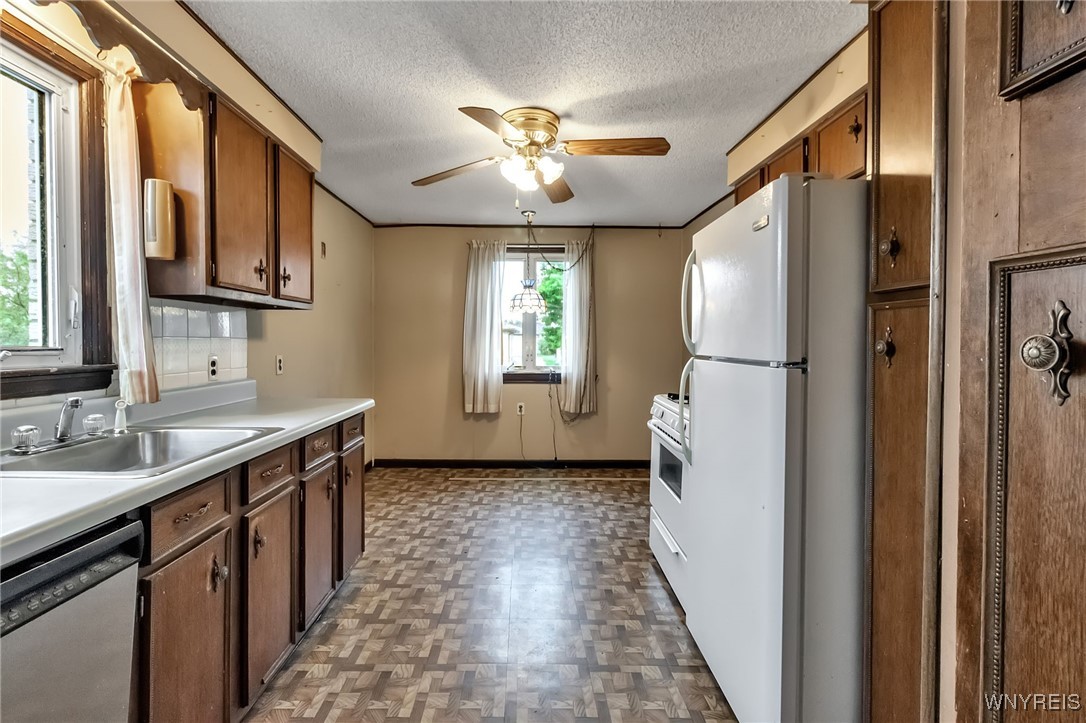 192 Diane Drive, Cheektowaga, New York image 6