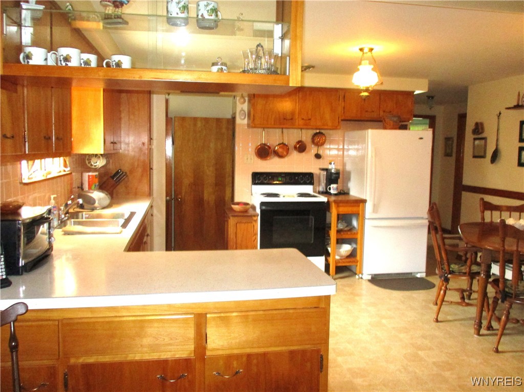 64 The Ave Avenue, Cheektowaga, New York image 8