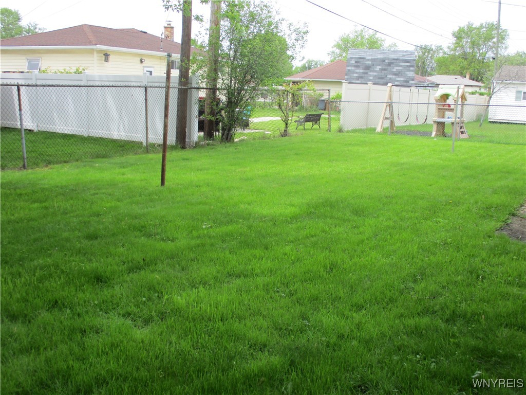64 The Ave Avenue, Cheektowaga, New York image 34