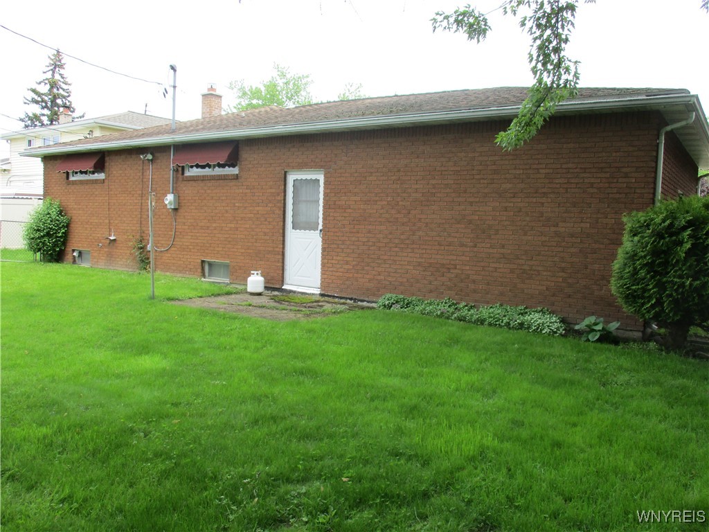 64 The Ave Avenue, Cheektowaga, New York image 32