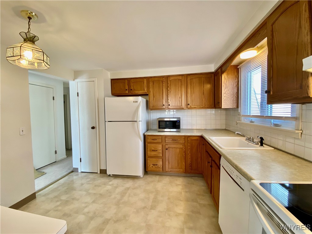 140 Old Lyme Drive #8, Amherst, New York image 7