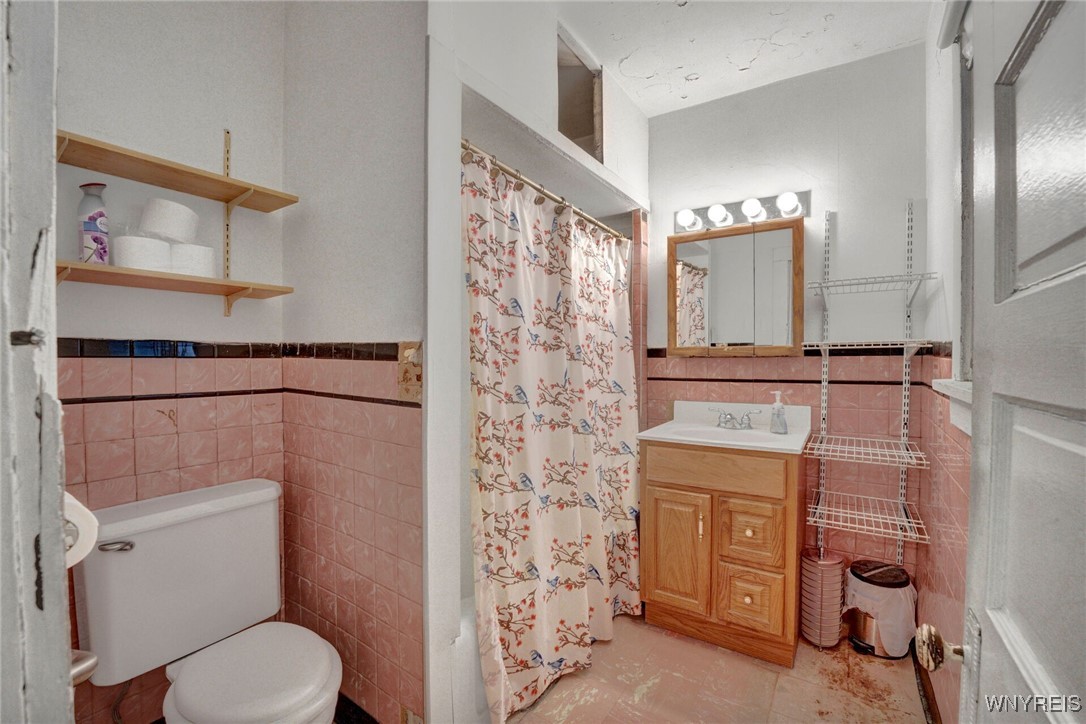 26 Berry Avenue, Lackawanna, New York image 18