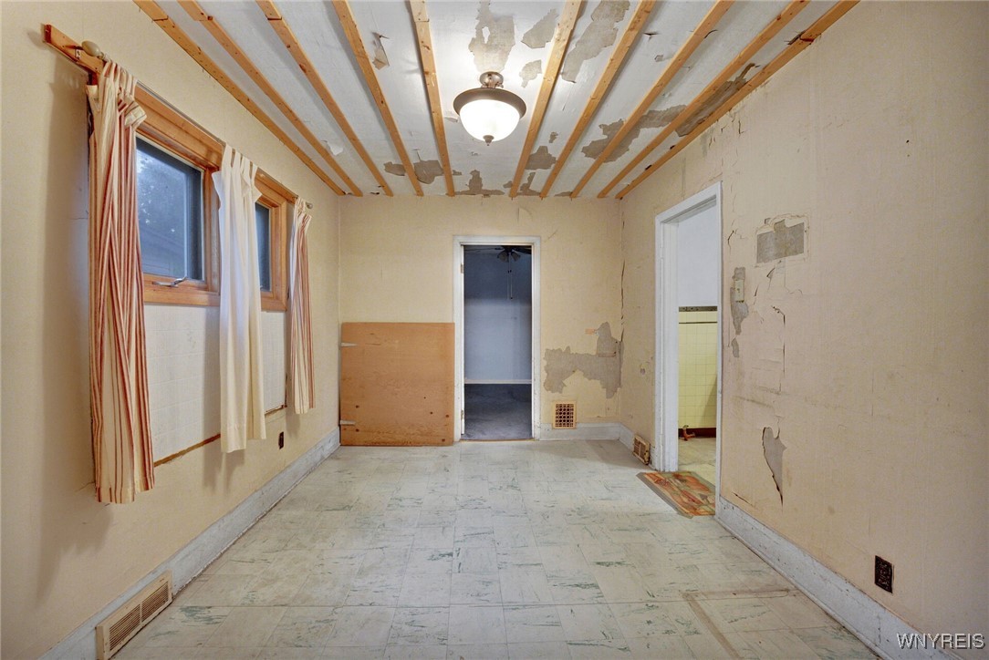 26 Berry Avenue, Lackawanna, New York image 12