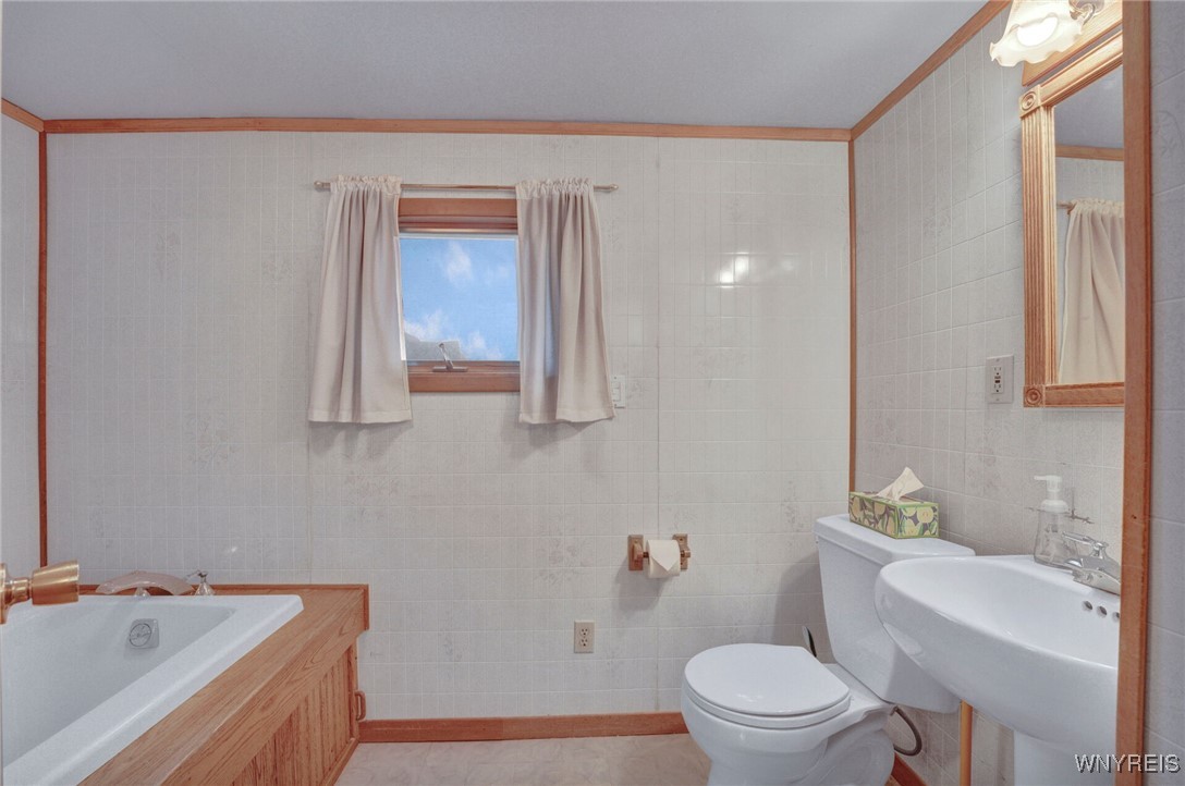26 Berry Avenue, Lackawanna, New York image 28