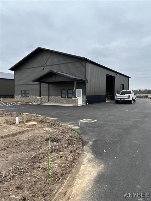 9367 County Rd Clarence NY 14032