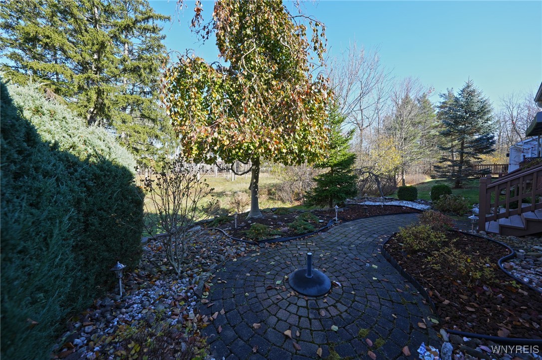 5450 Village Station Circle, Clarence, New York image 38