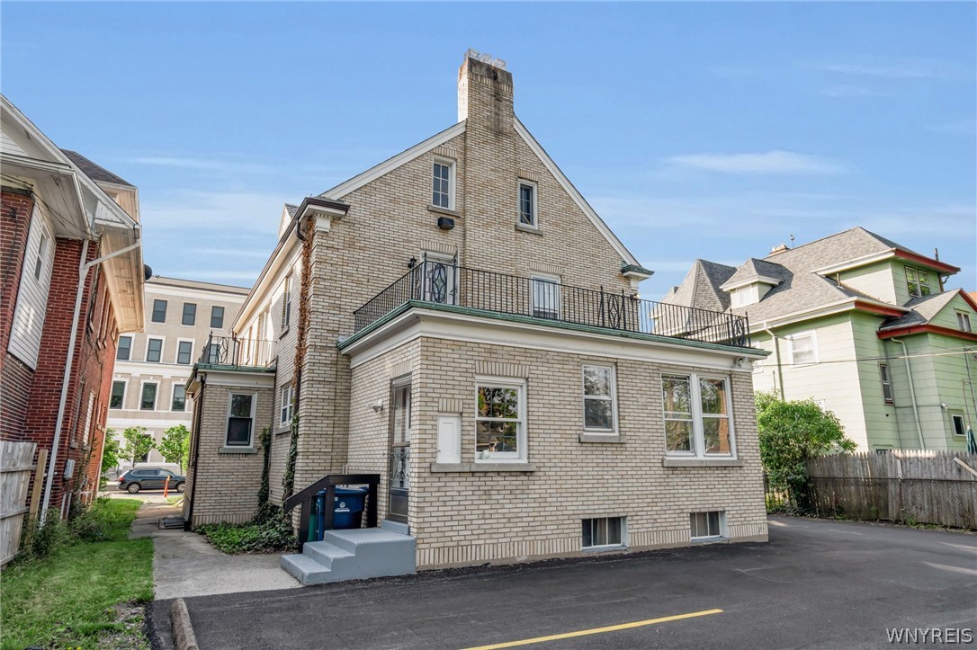2740 Main Street