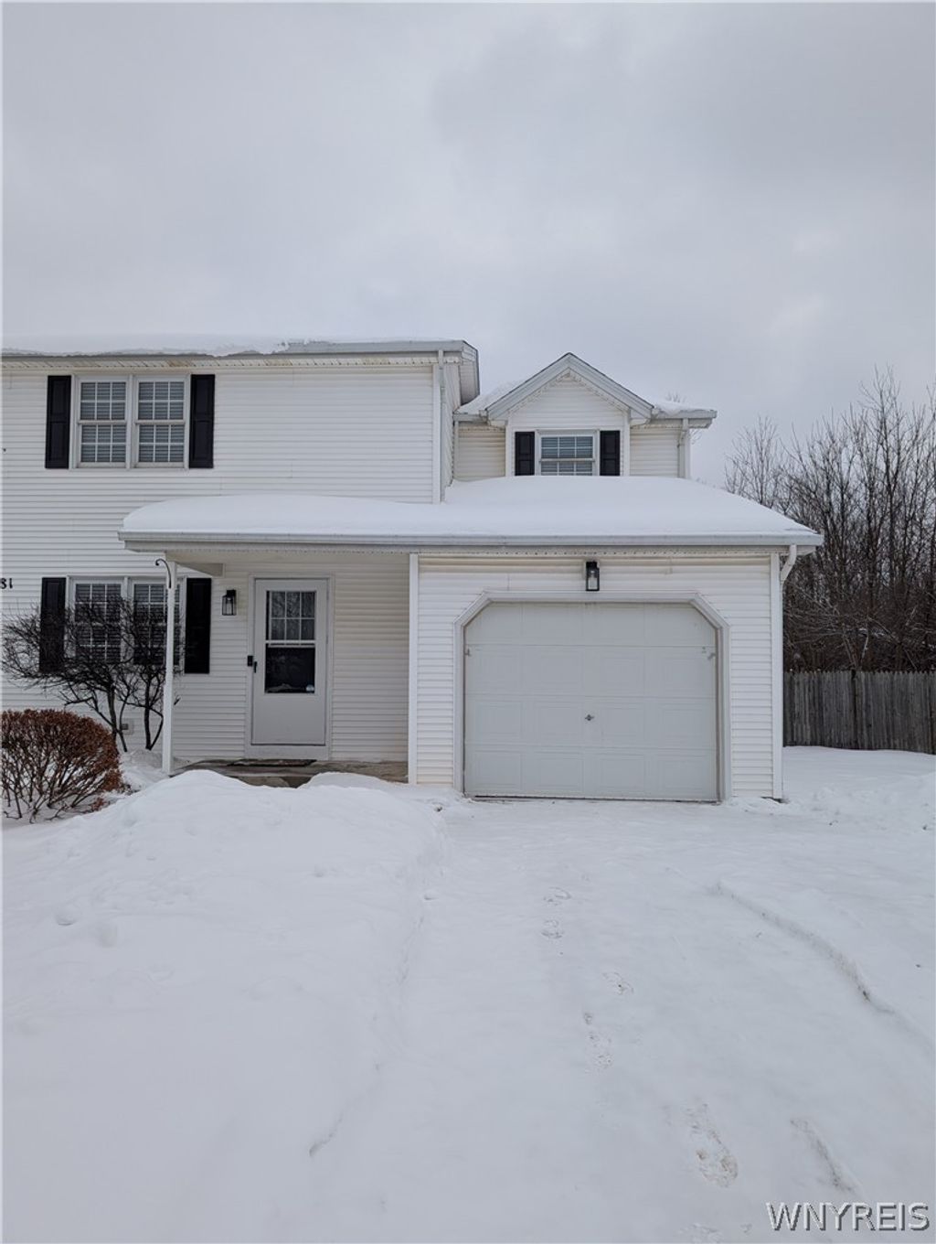 Photo of 6181 Old Beattie Road, Lockport Town, NY 14094 (MLS # B1661361)