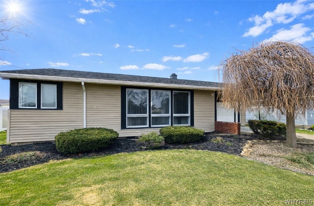 Photo of 98 Jamaica Road, Tonawanda, NY 14150 (MLS # B1666024)