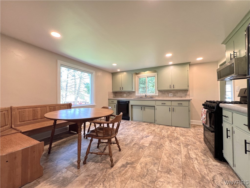 1290 W Blood Road, Elma, New York image 7