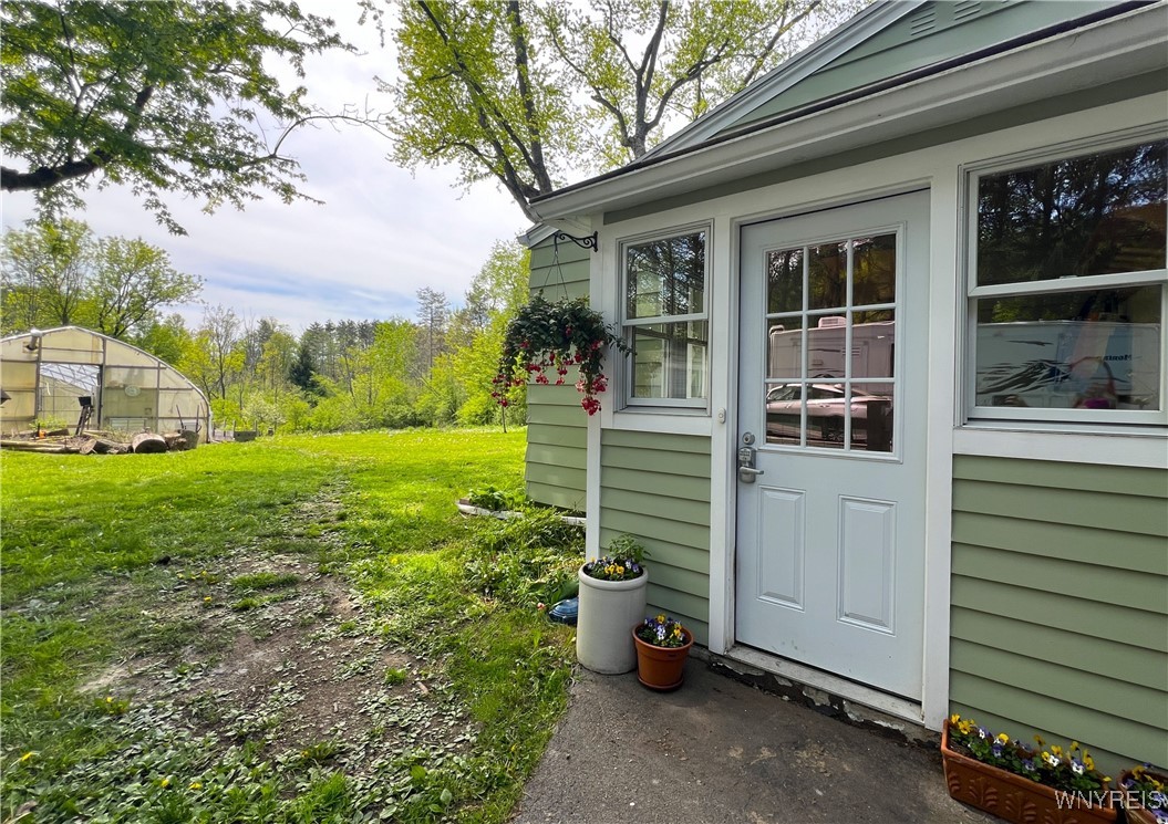 1290 W Blood Road, Elma, New York image 5