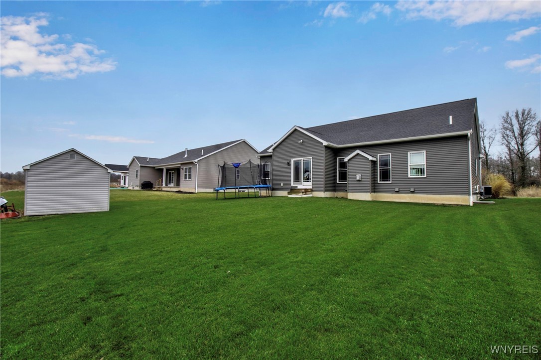 511 Riverwalk Drive, Lewiston, New York image 2