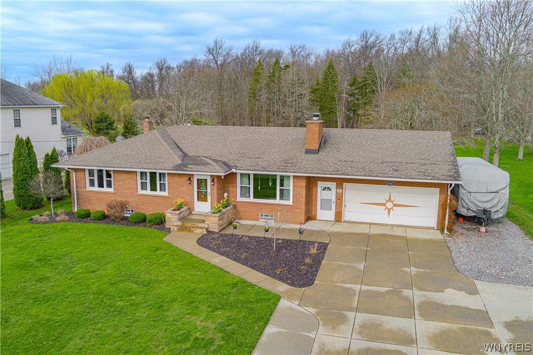 Photo 1 of 44 — 6998 Shawnee Road, Wheatfield, NY 14120