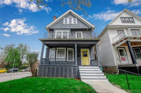 Photo of 63 Granger Place, Buffalo, NY 14222 (MLS # B1541216)