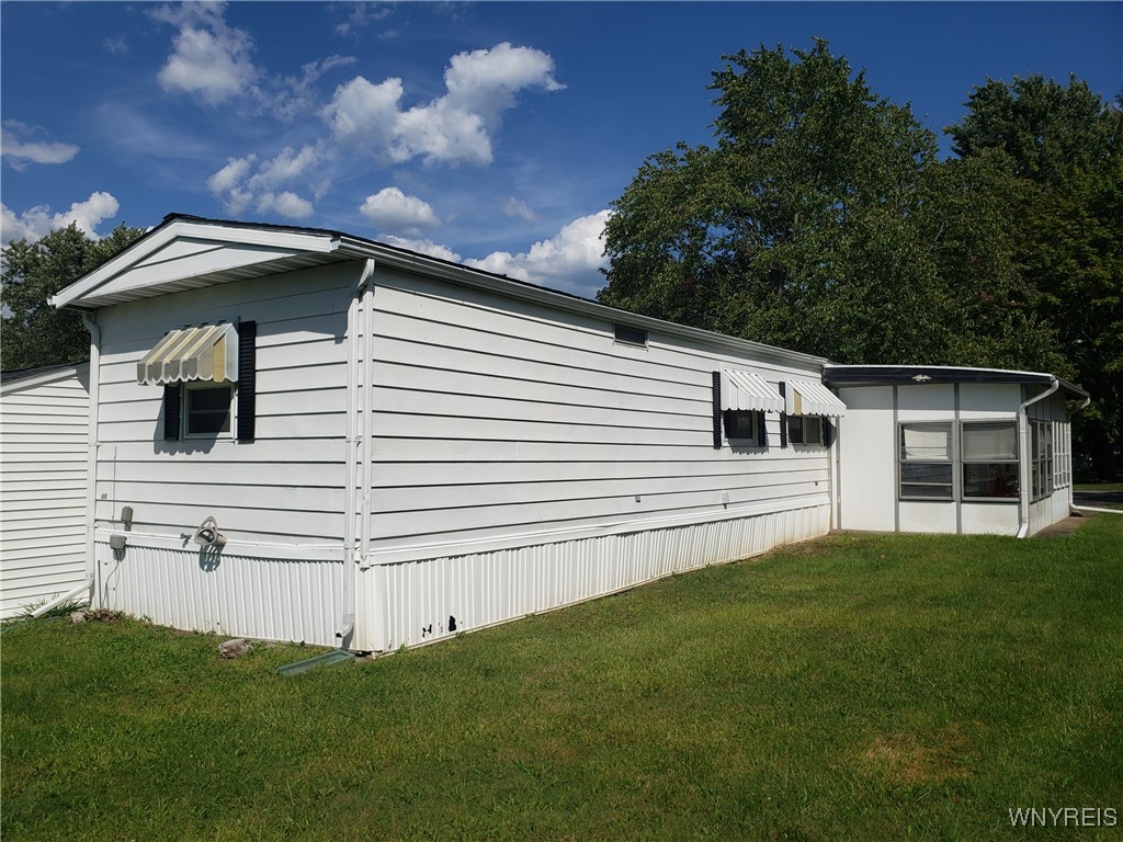 Shelby, New York 14103, United States, 2 Bedrooms Bedrooms, ,1 BathroomBathrooms,Residential,Active,205272