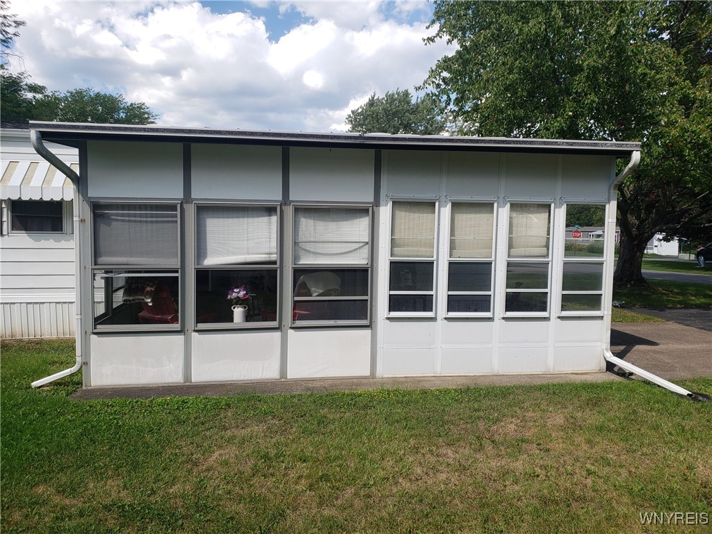 Shelby, New York 14103, United States, 2 Bedrooms Bedrooms, ,1 BathroomBathrooms,Residential,Active,205272