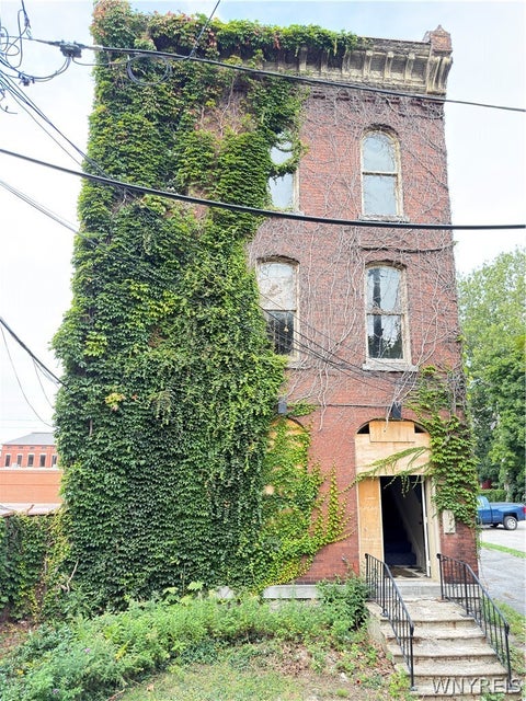 Multifamily For Sale - 2 St Louis Place<br/> Buffalo, NY 14202