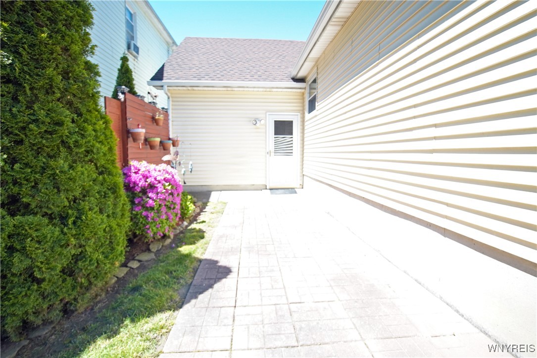 353 Abby Street, Buffalo, New York image 28