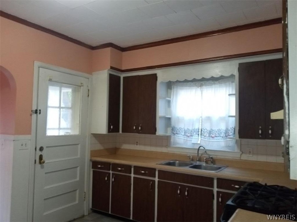 233 Flower City Park