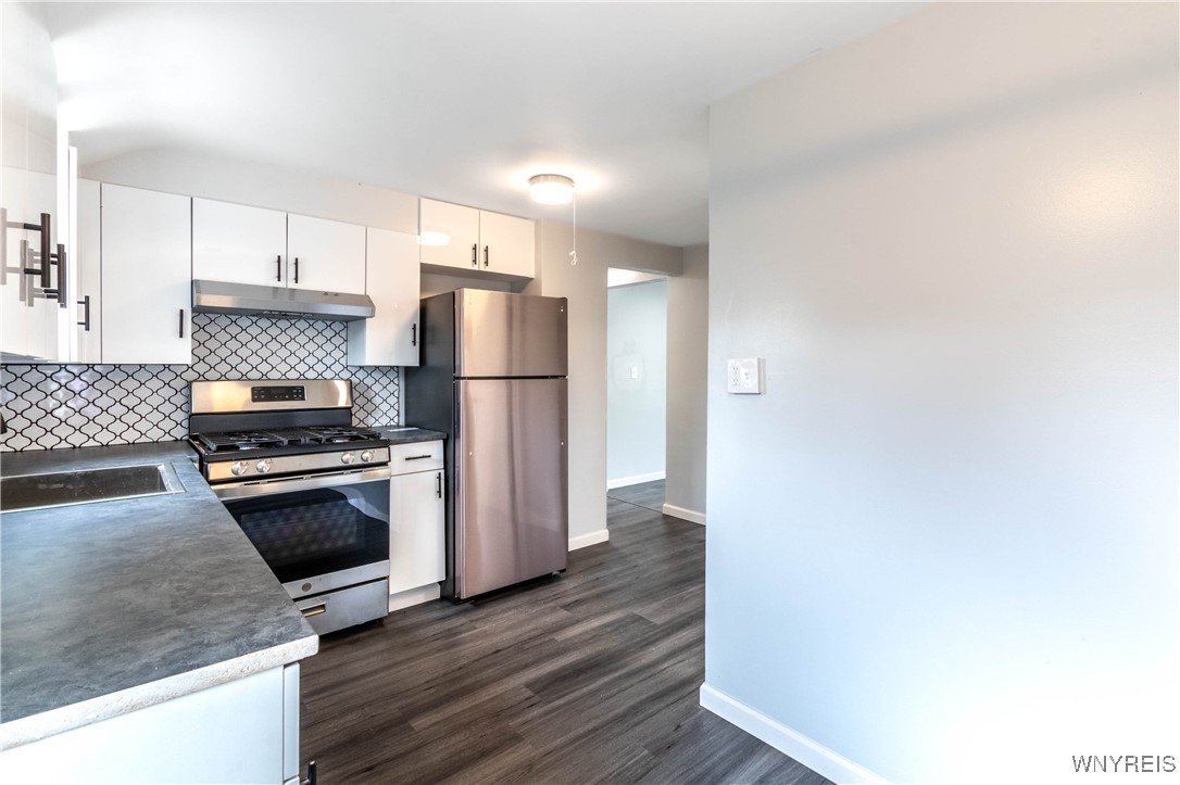 370 W Girard Boulevard, Tonawanda, New York image 33