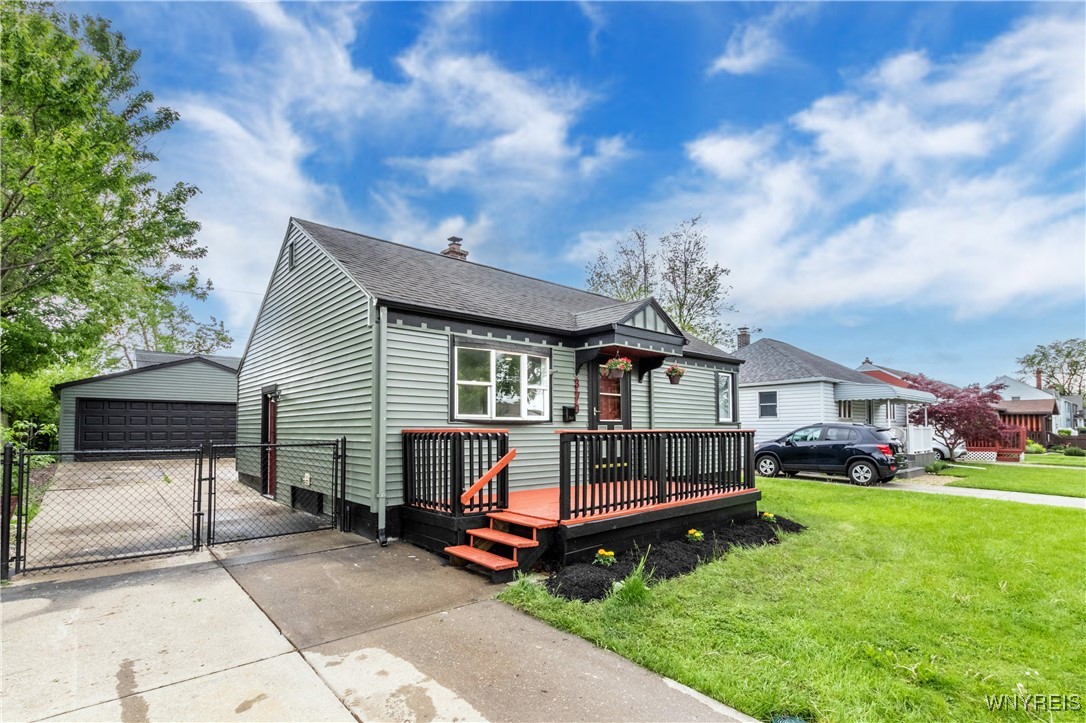 370 W Girard Boulevard, Tonawanda, New York image 2