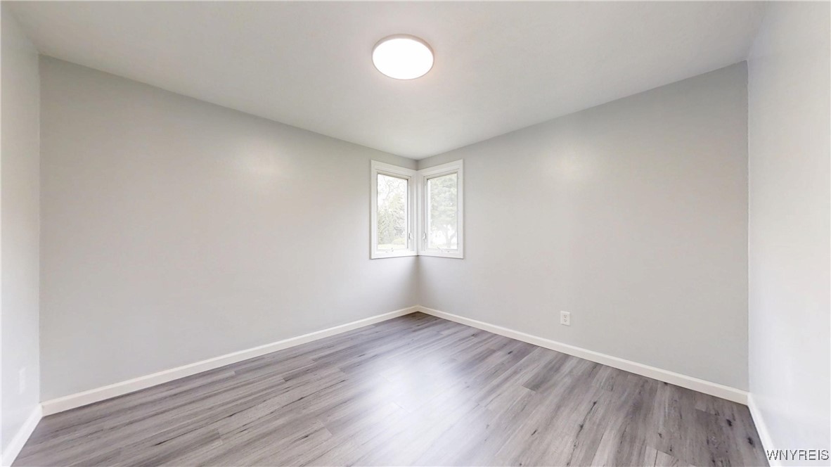 370 W Girard Boulevard, Tonawanda, New York image 21