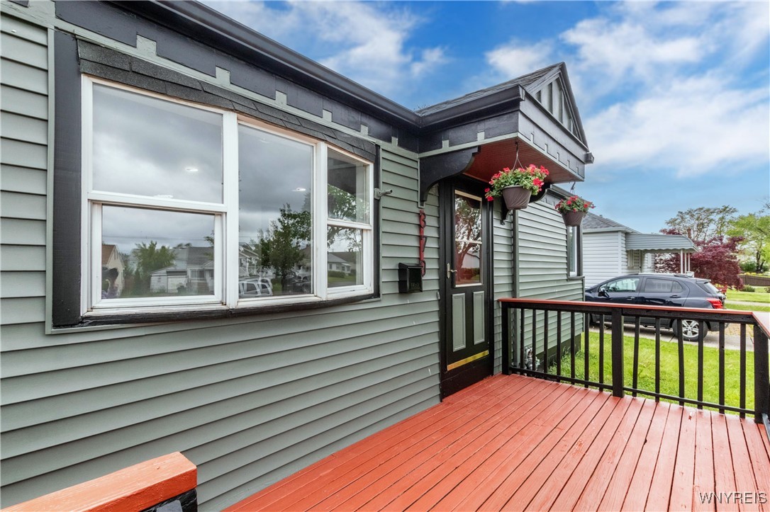 370 W Girard Boulevard, Tonawanda, New York image 3