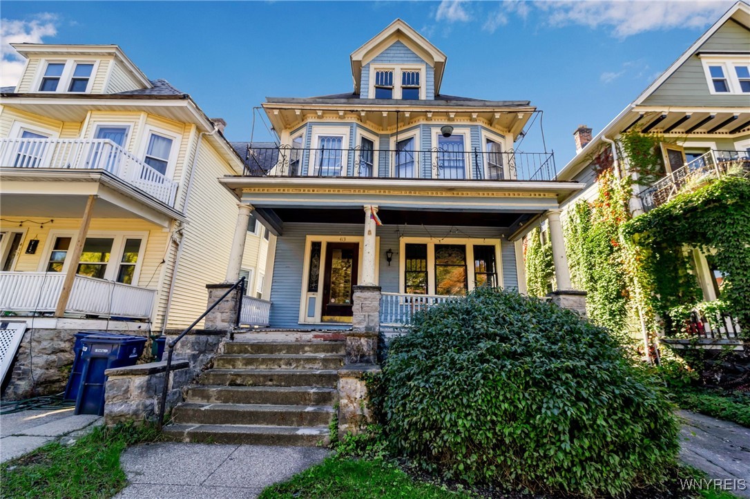 413 W Delavan Avenue S