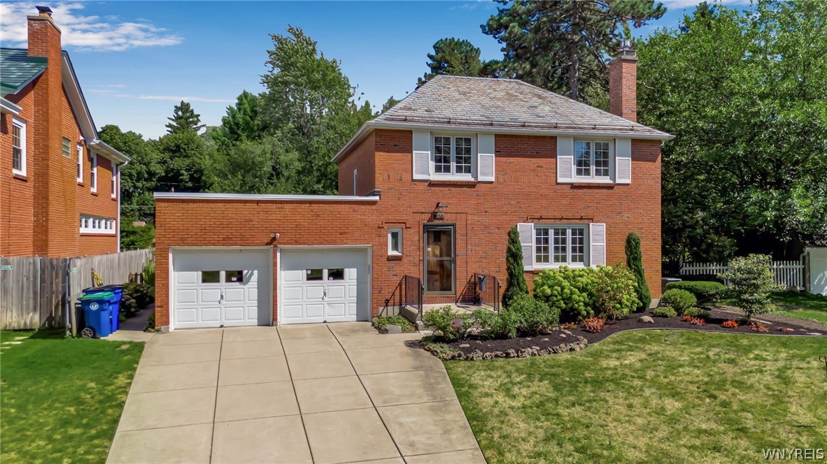 220 High Park Blvd