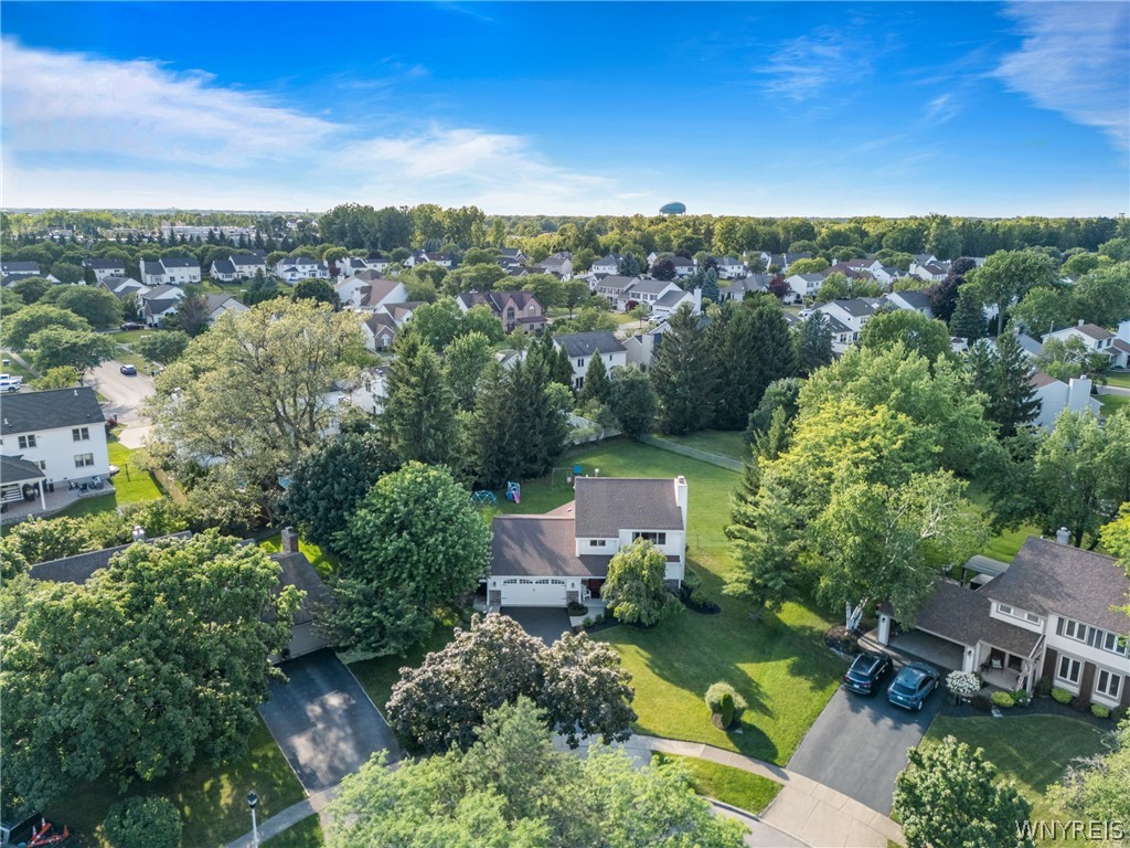 17 Birchwood Cmn