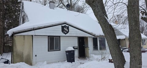 Tiny photo for 1509 Lafayette Avenue, Niagara Falls, NY 14305 (MLS # B1660876)