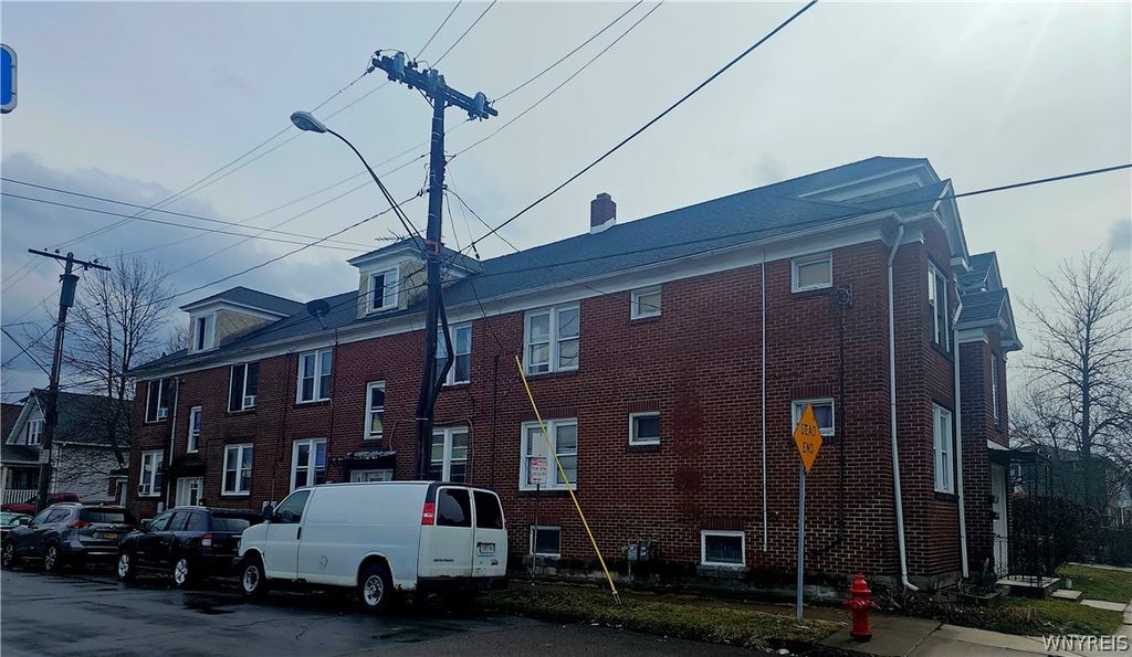 Photo of 561 Ontario Street, Buffalo, NY 14207 (MLS # B1665782)