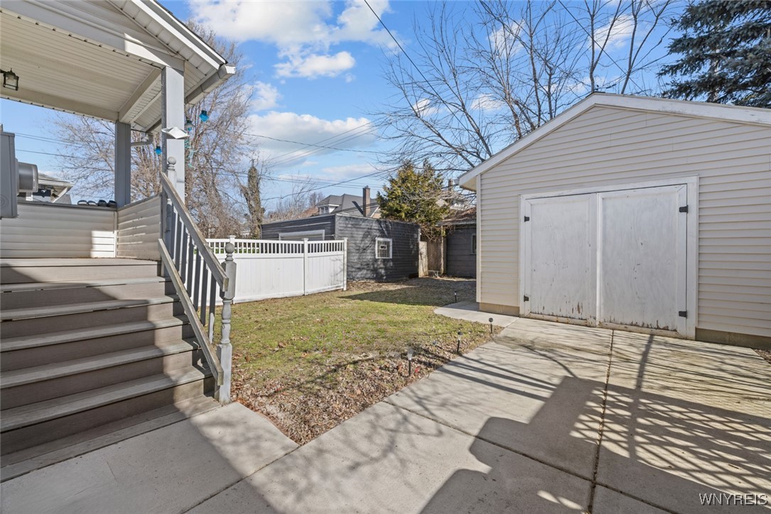 33 Montrose Avenue, Buffalo, New York image 5